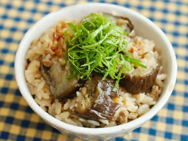 『ナスの炊き込みご飯』が「泣きたくなるくらい最高」　レシピに「絶対に作る！」「たまらん」