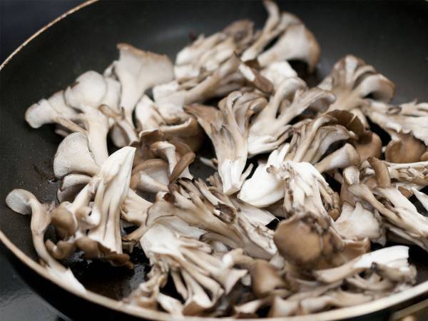 『雪国まいたけ』の会社が教えるスープレシピ　最初にある工夫をすると？