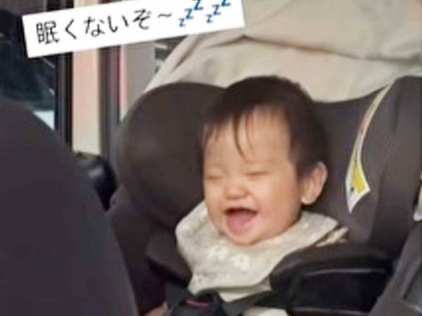 「何回も見ちゃう」「めっちゃ笑った」　赤ちゃんの『顔芸』にキュン！