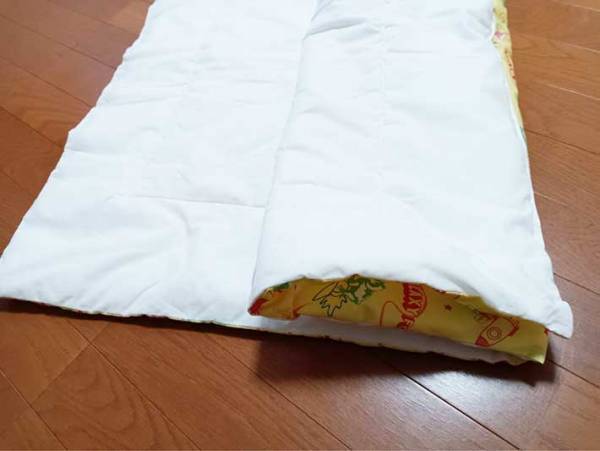 「このやり方…使える」　持ち運びに便利！　ふとんやタオルの簡単なたたみ方