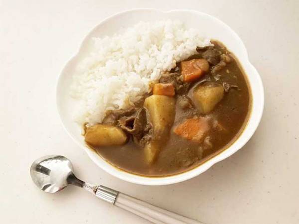 「あれ？何だかいつもより…」　秋が旬の野菜を使って、カレーを作ってみたら？