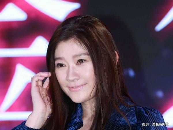 「二度見した」「めちゃくちゃ嬉しい」　篠原涼子が２８年ぶりに紅白出場