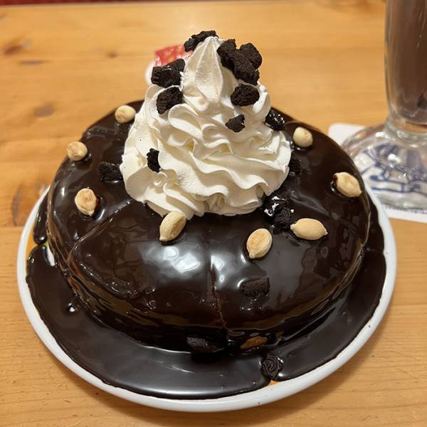 出てきたものに「見本と全然違うやんけ！」　コメダの『逆詐欺』に「ウソだろ！？」「爆笑した」