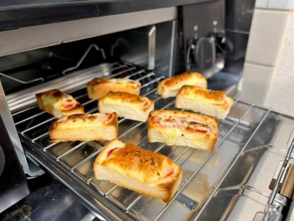 ピザトーストが劇的に変わる　料理人の投稿に「うっま…」