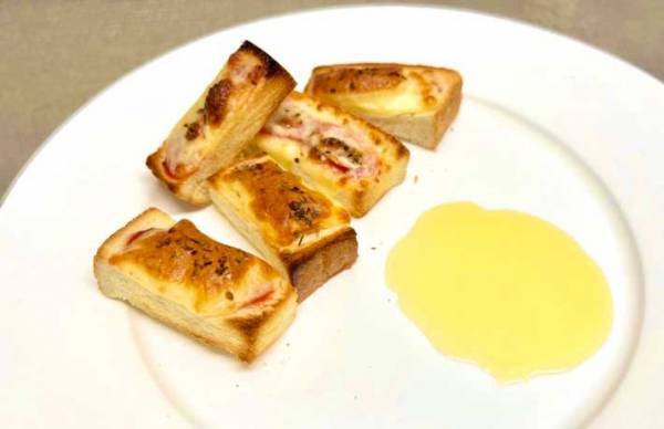 ピザトーストが劇的に変わる　料理人の投稿に「うっま…」