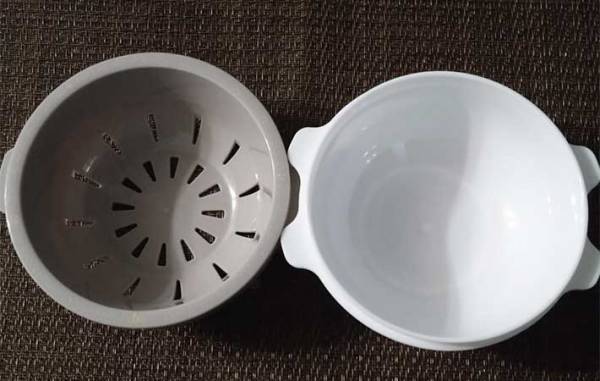 電子レンジで簡単！　ダイソーの『半熟たまご風』で、とろ～り卵が作れちゃう！