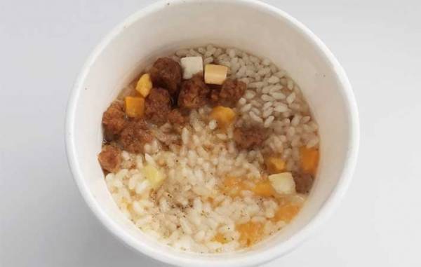 楽しい仕掛けもあり！？　カップヌードルシリーズの『あの商品』を食べてレポート！