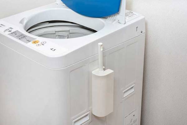 SNSで話題沸騰！　洗濯機の気になるホコリや汚れを簡単に掃除できるアイテムがあった