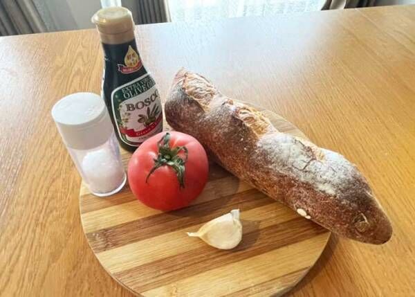W杯観戦中に食べたい『スペインの朝食』　作り方が、ワイルドだった　「パンに直接こすりつける」