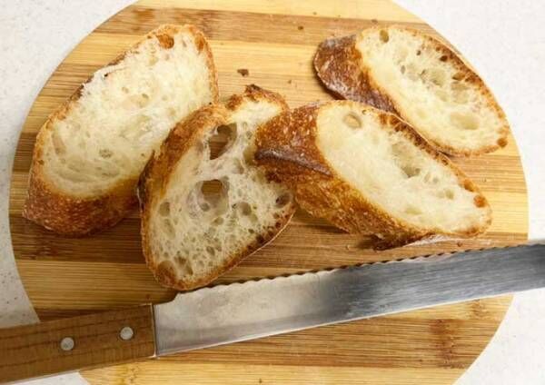 W杯観戦中に食べたい『スペインの朝食』　作り方が、ワイルドだった　「パンに直接こすりつける」