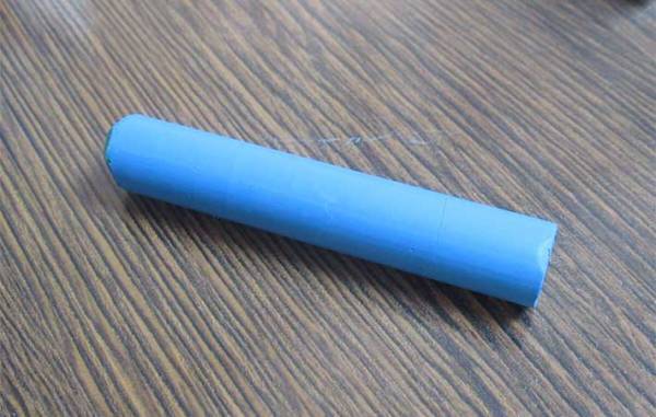 クレヨンの巻紙が破けたら…　家にある○○を使って！