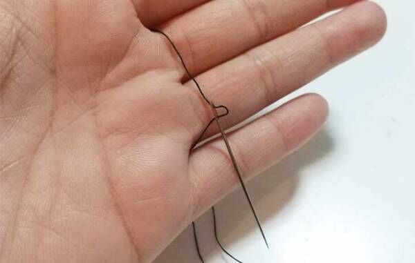 裁縫で使えるライフハックに衝撃！　簡単な糸の通し方に「学校で教えてほしかった」