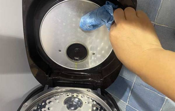 面倒くさそうな炊飯器の掃除…　手入れの方法に「意外とラクだった」