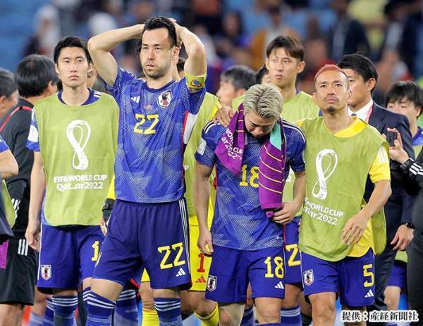 PKでキッカーを務めた南野拓実　ロッカールームで、長友佑都がかけた言葉に「泣いた」「素晴らしい先輩」