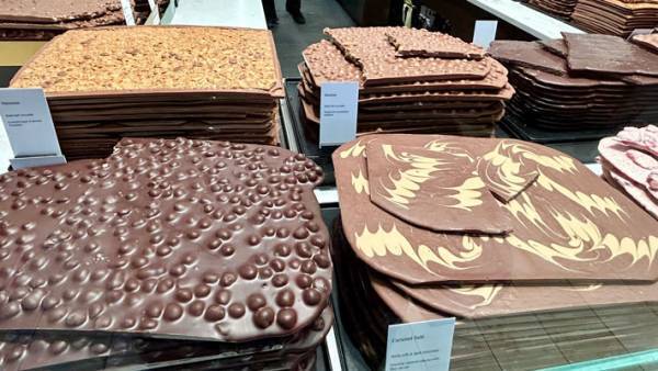 アメリカで売っていた『板チョコ』に「笑った」「違う、そうじゃない！」