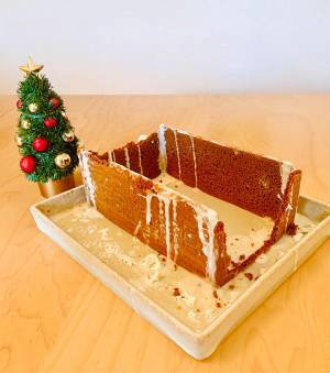 「お母さん、あと残り食べていいよ」　お菓子の家が『巨人の群れに襲われた村』状態に