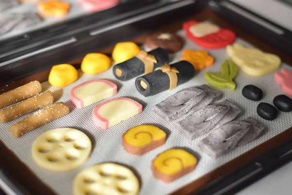 おせちのように見えるけど、実は…？　「発想が天才的」「かわいい～！」