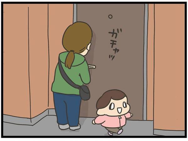 窓に映る自分の姿を見て固まる母親　忙しい朝に起きた『悲劇』とは？