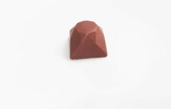 １００年の歴史がギュッと！　ルックの『ショートケーキみたいなチョコ』って？