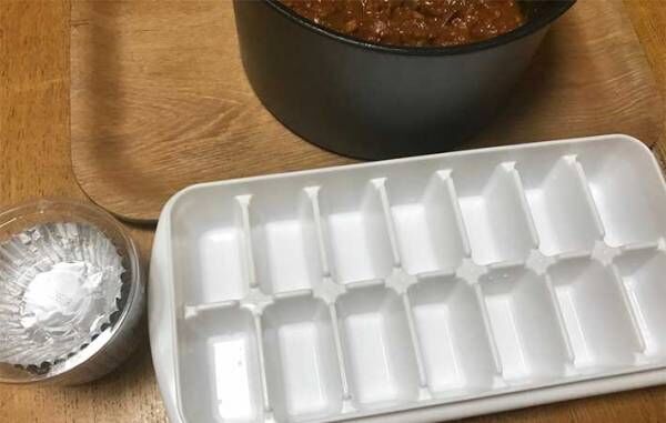 カレーを小分けにして、冷凍保存する方法に「めっちゃ便利」「色移りしない！」