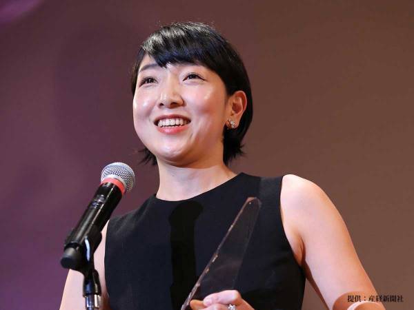 安藤サクラ・柄本佑夫妻　２人らしさあふれる夫婦ショットに５万『いいね』
