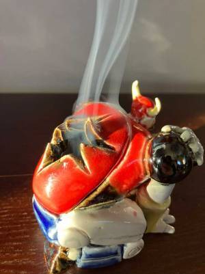 陶芸で『香炉』を作った男性　完成した作品に「発想の天才」「カッコよすぎる」の声