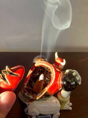 陶芸で『香炉』を作った男性　完成した作品に「発想の天才」「カッコよすぎる」の声