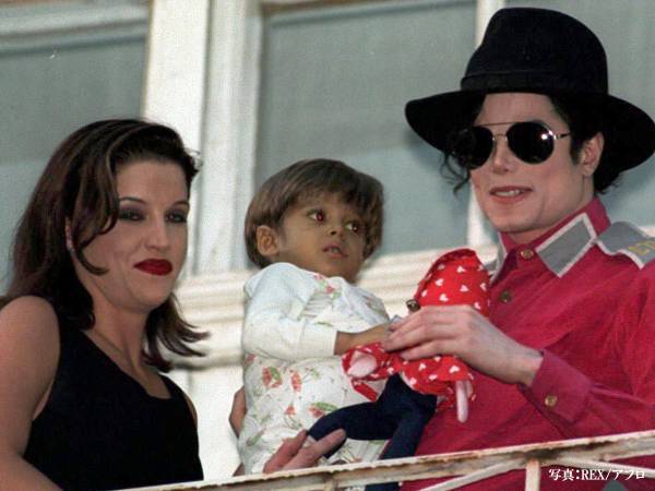 【訃報】エルヴィス・プレスリーの娘、リサ・マリーさん逝去　「早すぎる」「まだ若いのに」