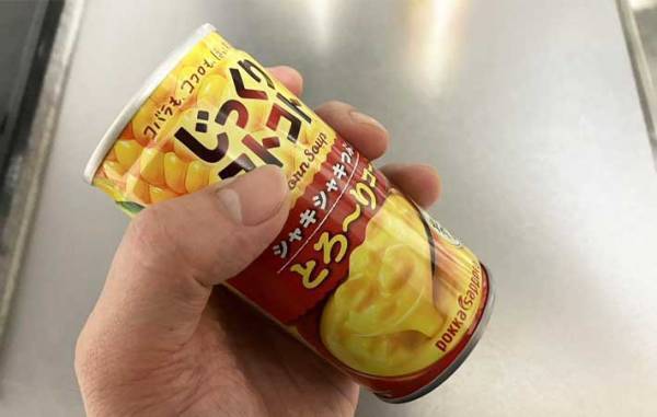 コーン缶の粒は残さず食べられる？　ポッカサッポロの回答に「すごっ！」「今から買ってくるわ」