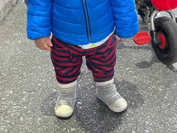 大好きなお兄ちゃんたちが登園し…？　さびしがる姿に「やばい」「かわいすぎる」