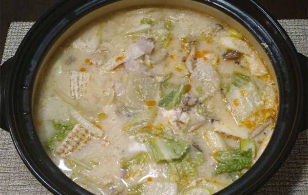 タンパク質たっぷり！　『カルディ』オリジナルの豆乳で作る『豆漿鍋』はリピ確定