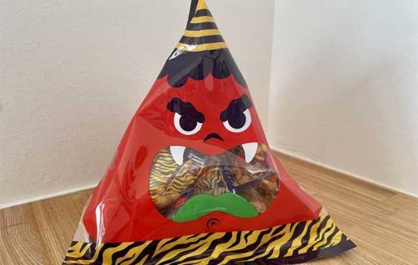 鬼をやっつけろ！　思わず買いたくなるカルディの『節分豆グッズ』とは？