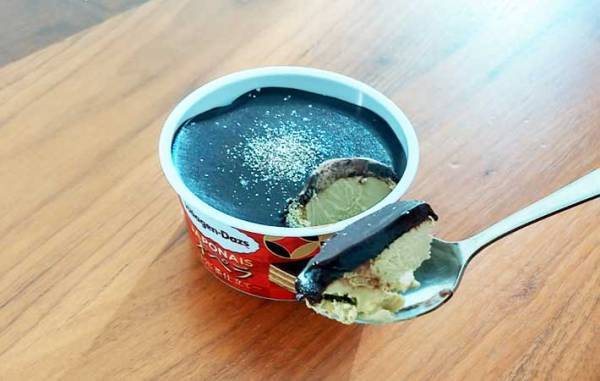 「リピ確定」「濃厚すぎる」の声続出！　セブン限定発売の『ハーゲンダッツ』は、ごほうび感MAXの贅沢アイス