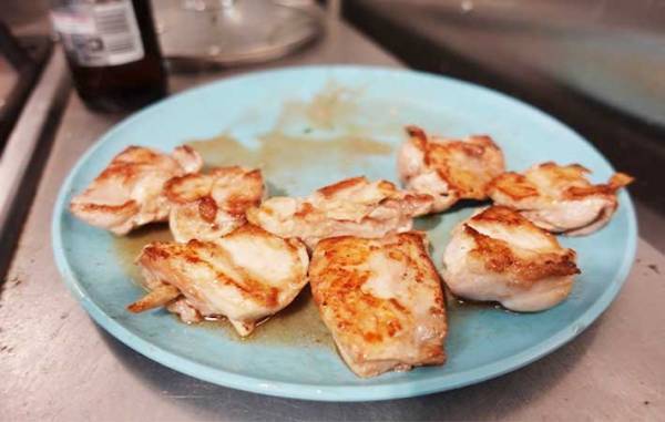 旅先で『謎の調味料』を発見　調理師免許を駆使して、和食を作ったら？「驚いた！」