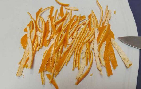 いつも捨ててるミカンの皮　驚きの活用法に「万能すぎる」「ストックしたい」