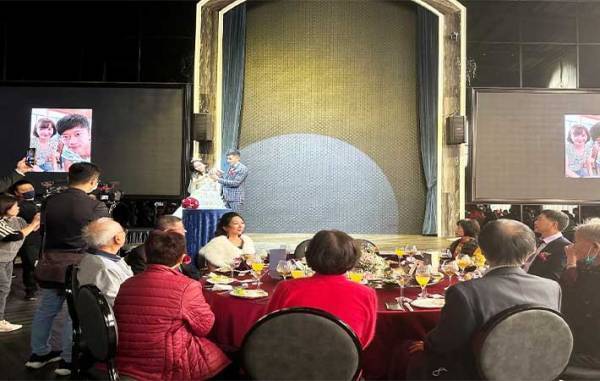 『ある会場』に軽装で集まる男女　イベントの正体に「ウソでしょ！」「日本と全然違う」