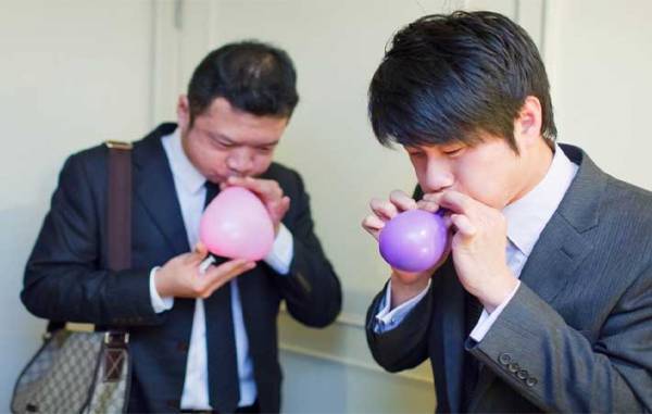 『ある会場』に軽装で集まる男女　イベントの正体に「ウソでしょ！」「日本と全然違う」