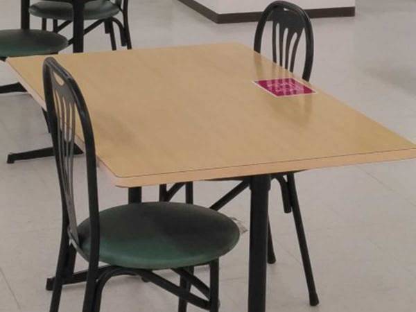 「ククク…怖いか…？」　イオン店内の写真に、２４万人が『いいね』