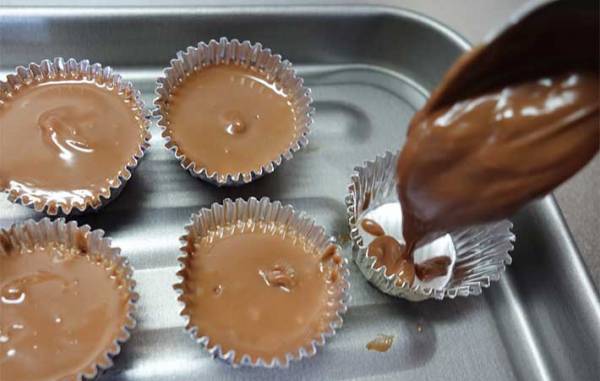 バレンタインチョコ決まった？　『ピープルツリー』のアレンジに「かわいい」「華やか！」