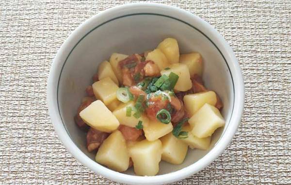 物価高の救世主！？　ダイソーで買える『いなば 焼きとり』　「とりたれ味」＆「ゆず胡椒」はアレンジ簡単！