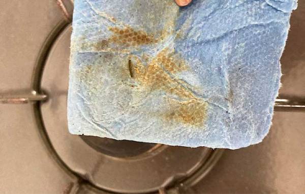 「この紙こそ神！」「買って損なし」　コストコの『車用タオル』を、コンロ掃除に使ってみたら？