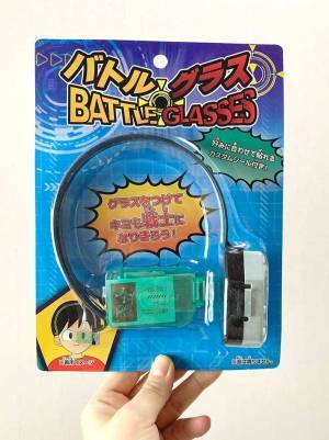 これはテンション上がる…！　１００円ショップで買ったおもちゃを身に着けたら？