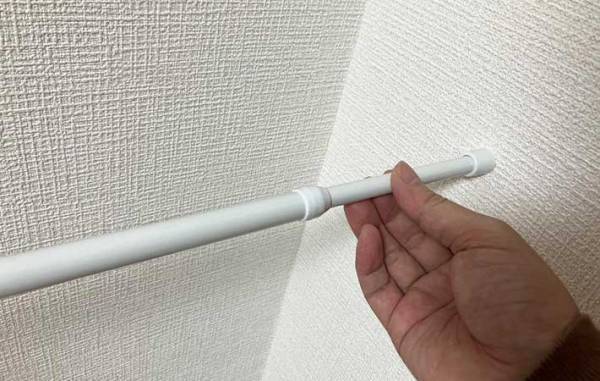 ゴミ袋の収納場所がゴチャゴチャ…　すっきり片付けるコツに「ナイスアイディア！」「すごく便利」