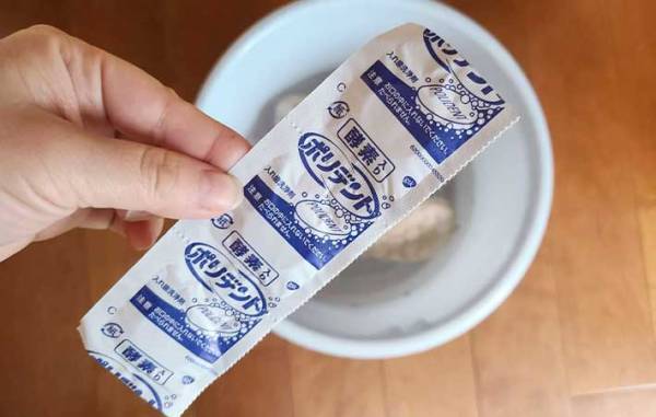 入れ歯洗浄剤で『スニーカーの汚れ』は落ちる？　驚きの結果に「大満足！」