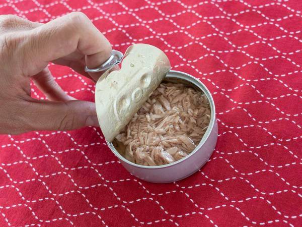 ツナマヨおにぎりをさらにおいしくする方法は？　セブンの投稿に「絶対作る」「いいこと知った」