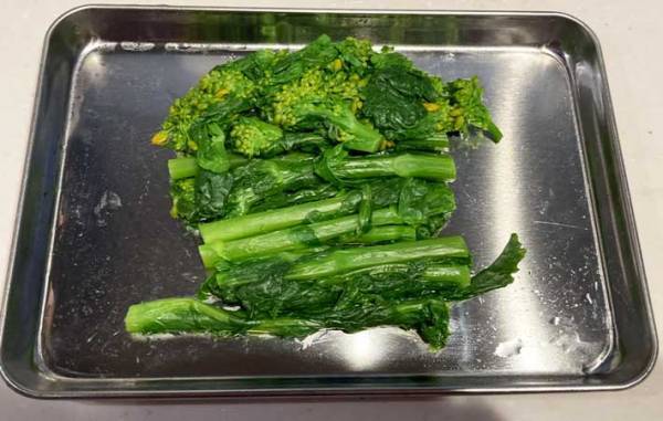 青菜のおひたしがレベルアップ！　少しの手間でおいしくなる『醤油洗い』とは？