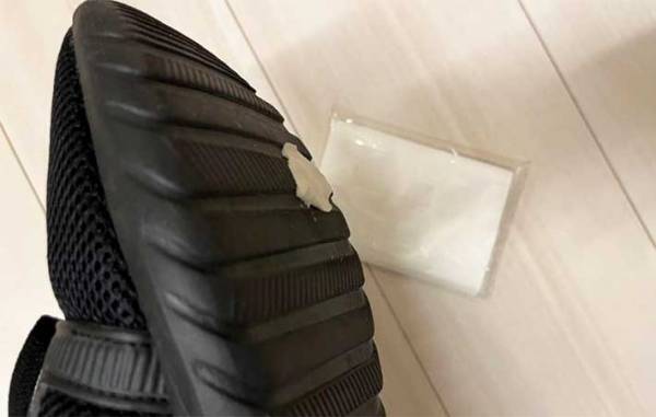 靴底に付いて取れないガムが一瞬でポロッ！　簡単すぎる方法に「信じられない」「いいこと知った」