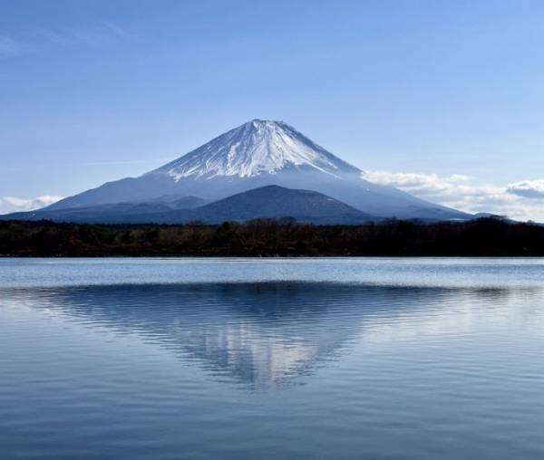 富士山の山頂は何県か知ってる？　ヒント「静岡県でも山梨県でもない」