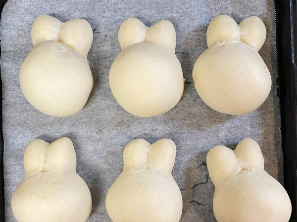 完璧に焼けたはずの『ミッフィーパン』　少し目を離した結果に「見た瞬間に吹き出した！」