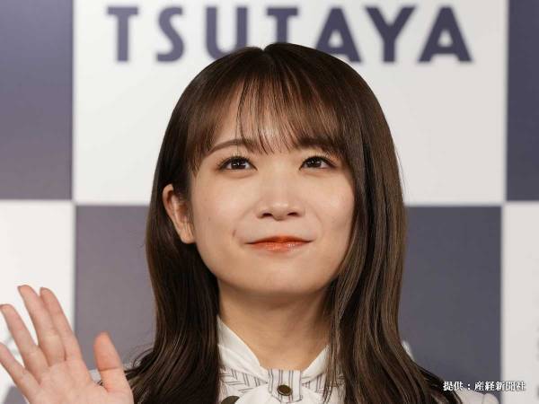 「愛が込もっている」　『SPY×FAMILY』の原作者、秋元真夏の卒業をイラストでお祝い